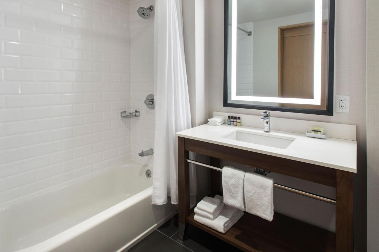 Four Points By Sheraton Albany Exterior photo